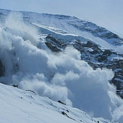 atentie risc ridicat de avalansa in fagaras si bucegi