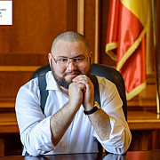 deputatul prahovean dan radulescu a demisionat din usr din cauza aliantei cu pnl