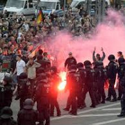 germania ciocniri intre activistii de extrema-dreapta si contramanifestanti la chemnitz in a doua zi de proteste dupa ce un cetatean german a fost injunghiat mortal