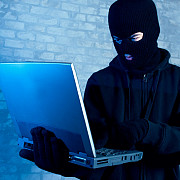 patru hackeri au furat informatii militare si date de pe serverele microsoft