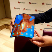 huawei si-a prezentat primul smartphone pliabil si este chiar mai scump decat galaxy fold