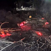zeci de incendii de vegetatie uscata stinse in ultimele 24 de ore de pompierii prahoveni