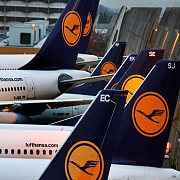 lufthansa anuleaza 1300 de curse aeriene din cauza grevei fiind afectati 180000 de pasageri