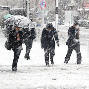 incepe sa ninga vremea rea loveste romania prognoza meteo anm