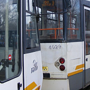 cladire prabusita pe o sina de tramvai in capitala circulatia a fost oprita in zona trafic greu