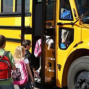 mobilizare fara precedent pentru transport scolar gratuit