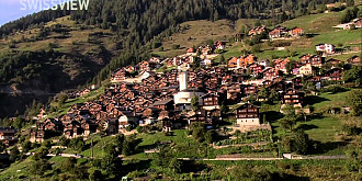 un sat din elvetia ofera 70000 de franci familiilor care vor sa se mute