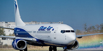 blue air suspenda pana luni toate zborurile cu decolare din romania update ministrul mediului cere companiei sa reia zborurile imediat