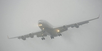curse aeriene redirectionate din cauza vremii 240 de pasageri au ajuns la budapesta in loc de bucuresti