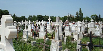 ploiestiul in pericol de a nu mai avea locuri disponibile in cimitire