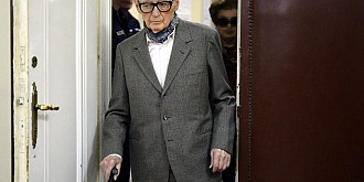 un fost demnitar comunist in varsta de 92 de ani judecat pentru crime de razboi