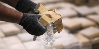 captura uriasa de droguri la granita cu ucraina doi olandezi au ascuns intr-o masina 84 de kilograme de heroina