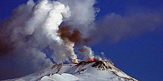 sicilia zguduita de un cutremur cu magnitudine 48 ca urmare a eruptiei vulcanului etna