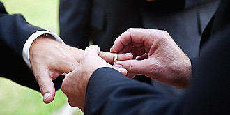 curtea constitutionala repune pe rol joi dosarul privind recunoasterea casatoriilor gay incheiate in strainatate