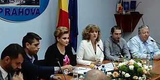 gratiela gavrilescu ministrul mediului domnule primar aveti 30 de milioane de euro la dispozitie pentru a cumpara tramvaie noi
