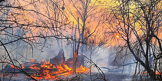 incendiu cernobal incendiul de proportii izbucnit saptamana trecuta in padurea radioactiva de langa cernobal nu a fost stins nici pana astazi