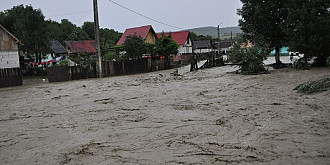 cod galben de inundatii pe rauri din 11 judete