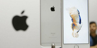 apple lanseaza noile modele iphone