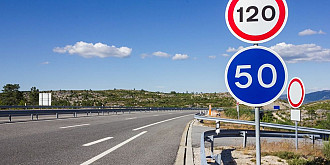 codul rutier modificat viteza maxima pe drumurile expres marita la 120 kmh