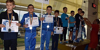 zece medalii pentru inotatorii de la csm ploiesti la campionatul municipal de poliatlon