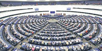 fiecare roman baga 310 euro in vistieria parlamentului european