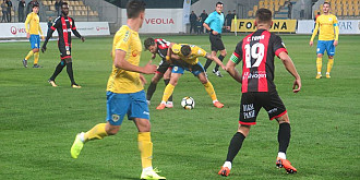 pe primul loc pentru o noapte petrolul castiga in fata ripensiei