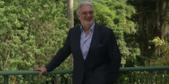 9 femei il acuza pe placido domingo de hartuire tenorul e casatorit de 57 de ani