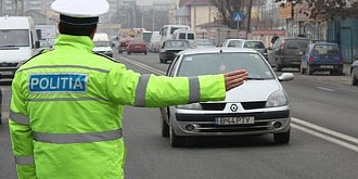drepturile tale si obligatiile politistului ce trebuie sa stii cand esti oprit in trafic