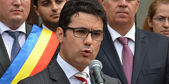 fondul clasei echivalent cu frauda