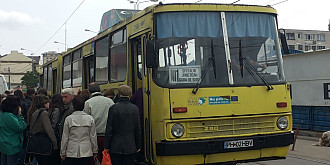 tramvaiele vechi au fost inlocuite cu autobuze din comunism