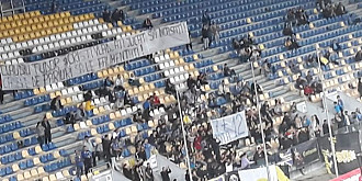 peluza i ilie oana 13 motive pentru care cristi vlad trebuie sa demisioneze