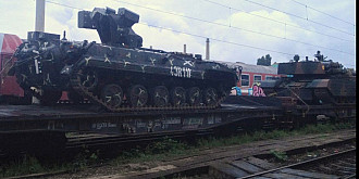tancuri si transportoare surprinse in gara de sud din ploiesti
