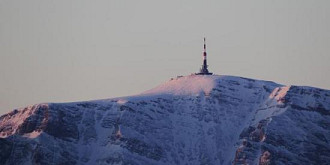 turisti blocati de paste pe un traseu din muntii bucegi