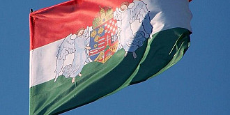 bancile din ungaria ar putea fi obligate sa returneze 32 miliarde de euro clientilor