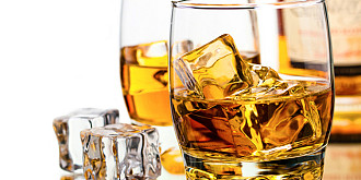 un whisky japonez a fost desemnat cel mai bun din lume intr-un prestigios ghid britanic